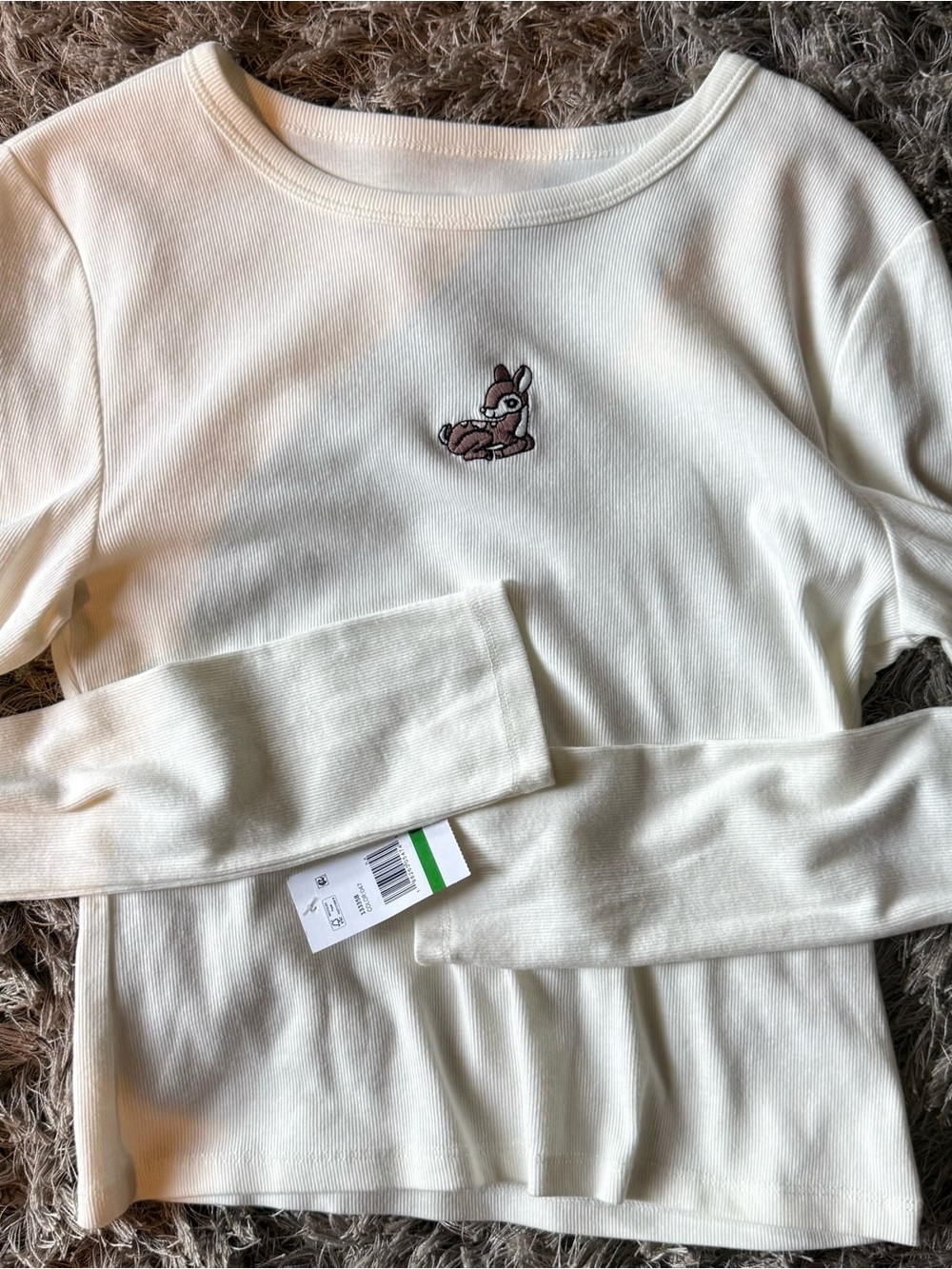 Aeropostale Cream Long Sleeve Ribbed Top with Deer Embroidery